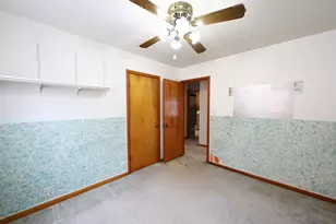 6837 W 113th St, Worth, IL 60482 - Photo 16