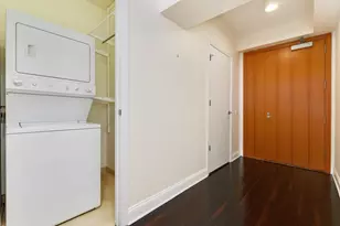 501 N Clinton St, Chicago, IL 60654 - Photo 14