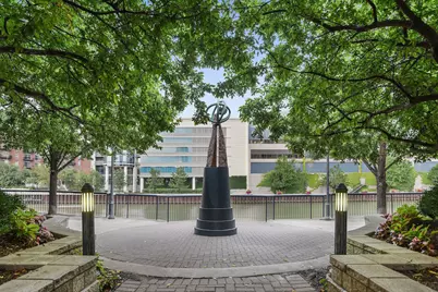 501 N Clinton Street #901, Chicago, IL 60654 - Photo 32