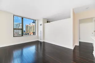 501 N Clinton St, Chicago, IL 60654 - Photo 8