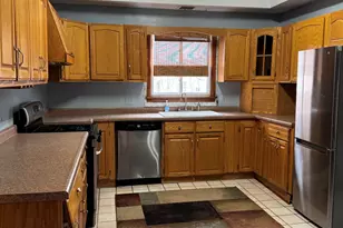 135 S 6th St, Capron, IL 61012 - Photo 4