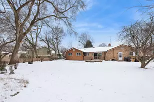635 Eletson Dr, Crystal Lake, IL 60014 - Photo 22