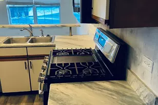 640 Beaver Ct, Naperville, IL 60563 - Photo 8