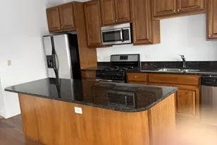 6961 Vine St, Indian Head Park, IL 60525 - Photo 4