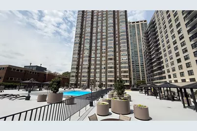 525 W Hawthorne Place #206, Chicago, IL 60657 - Photo 28