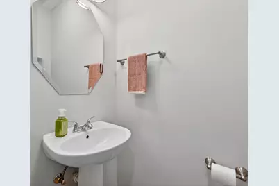 6N385 Whitmore Circle #B, Saint Charles, IL 60174 - Photo 16