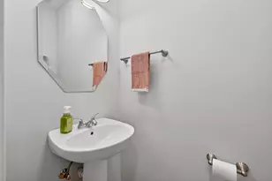 6N385 Whitmore Cir, Saint Charles, IL 60174 - Photo 16