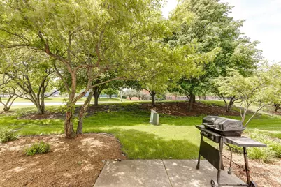 708 Valley View Court, Aurora, IL 60502 - Photo 24