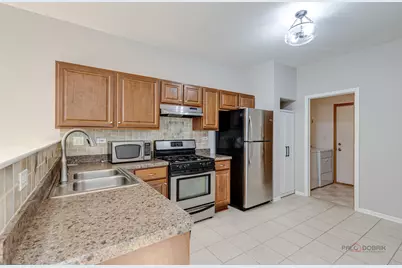 708 Valley View Court, Aurora, IL 60502 - Photo 10