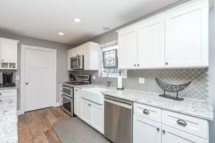 410 W Cook St, Manteno, IL 60950 - Photo 14