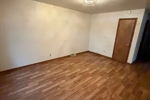 23 W 143 St, Dixmoor, IL 60426 - Photo 14