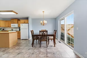 247 W Dekalb Dr, Maple Park, IL 60151 - Photo 12