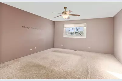 1655 Trafalgar Lane, Aurora, IL 60504 - Photo 14