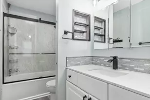 1655 Trafalgar Ln, Aurora, IL 60504 - Photo 16