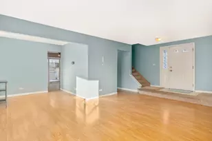 1655 Trafalgar Ln, Aurora, IL 60504 - Photo 2