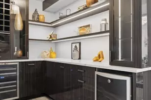 [Address not provided], Chicago, IL 60654 - Photo 18