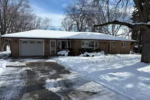 20575 Bensley Ave, Lynwood, IL 60411 - Photo 1