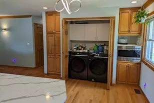 381 W Millers Rd, Des Plaines, IL 60016 - Photo 6