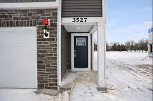 3527 Richardson Cir, Yorkville, IL 60560 - Photo 2