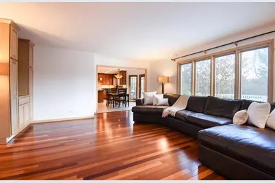 307 Anne Court, Prospect Heights, IL 60070 - Photo 6