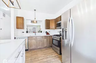 764 Cherry Creek Dr, Grayslake, IL 60030 - Photo 10