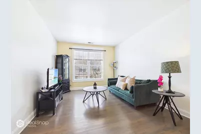 764 Cherry Creek Drive, Grayslake, IL 60030 - Photo 4