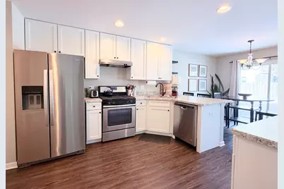 233 Wild Meadow Lane, Woodstock, IL 60098 - Photo 2