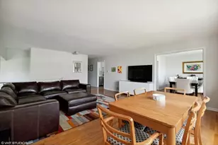 47 W Stone Ave, Lake Forest, IL 60045 - Photo 2