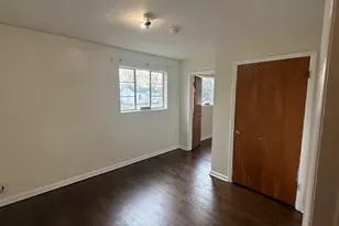 1014 Edwards St, Waukegan, IL 60085 - Photo 8