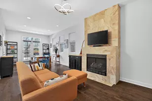 2343 N Leavitt St, Chicago, IL 60647 - Photo 4