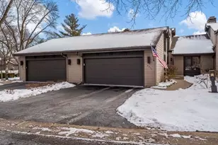 5357 Winding Creek Dr, Rockford, IL 61114 - Photo 2