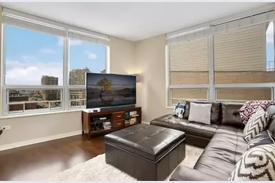 330 W Grand Avenue #1004, Chicago, IL 60654 - Photo 20