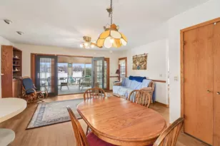 2312 High Point Dr, Lindenhurst, IL 60046 - Photo 6