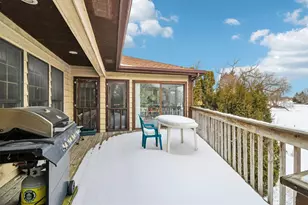 2312 High Point Dr, Lindenhurst, IL 60046 - Photo 28