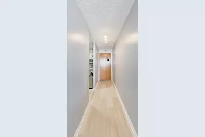 1122 N Clark Street #3705, Chicago, IL 60610 - Photo 8