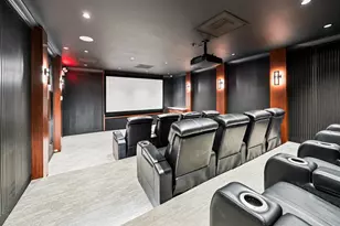 655 W Irving Park Rd, Chicago, IL 60613 - Photo 22