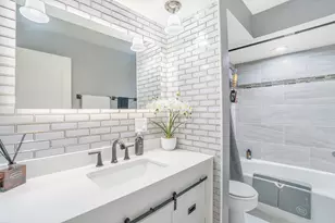 9800 S Karlov Ave, Oak Lawn, IL 60453 - Photo 14