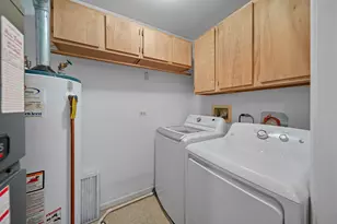 2547 College Hill Cir, Schaumburg, IL 60173 - Photo 20