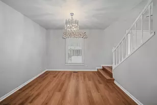 2547 College Hill Cir, Schaumburg, IL 60173 - Photo 4