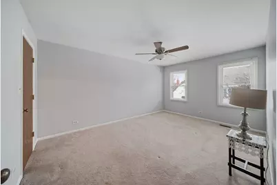 2547 College Hill Circle, Schaumburg, IL 60173 - Photo 16