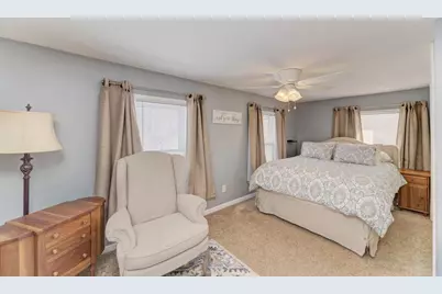 33709 S West River Road, Wilmington, IL 60481 - Photo 12