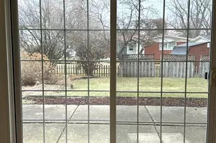 821 W Manor Ct, Glenwood, IL 60425 - Photo 42