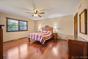 39W955 Deer Run Dr, Saint Charles, IL 60175 - Photo 18