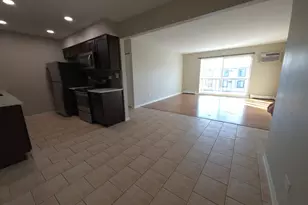 [Address not provided], Naperville, IL 60565 - Photo 6