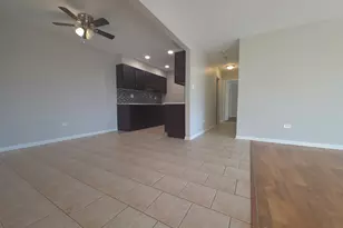 [Address not provided], Naperville, IL 60565 - Photo 2