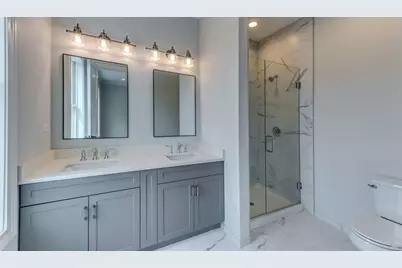 [Address not provided], Elmhurst, IL 60126 - Photo 12