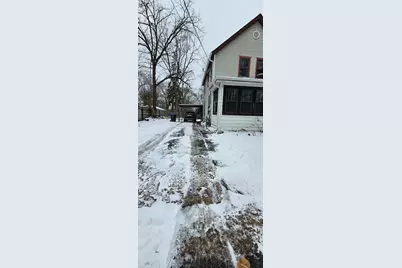 520 N County Street, Waukegan, IL 60085 - Photo 2