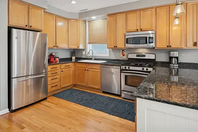 1728 W Roscoe Avenue #3E, Chicago, IL 60657 - Photo 10