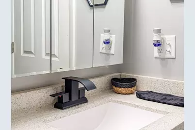 811 Beech Drive, Bolingbrook, IL 60440 - Photo 16