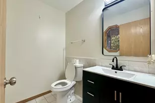 4520 W Lawn Ave, Waukegan, IL 60055 - Photo 16